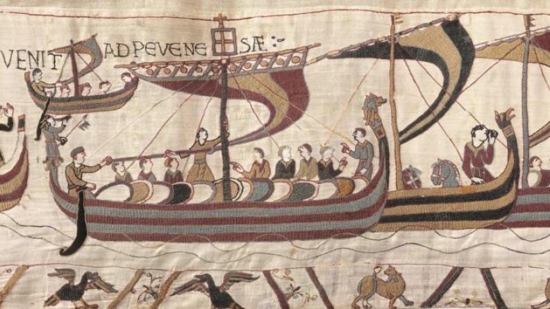 La tapisserie de Bayeux (XIe siècle) raconte le débarquement en Angleterre de 1066.