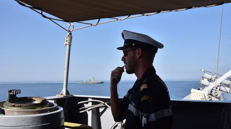 FFEAU – Exercice KHUNDJAR HADD entre la frégate Courbet et la marine omanaise 