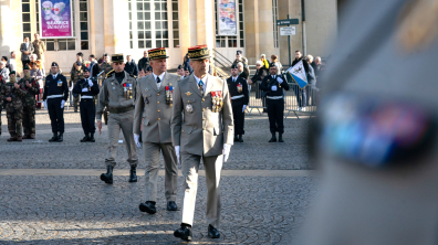 La cérémonie du COMCYBER a été présidée par le général d'armée Thierry Burkhard