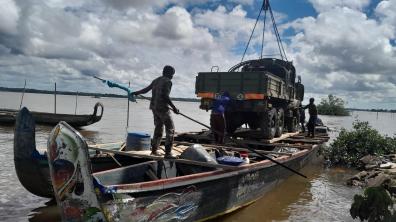 Une manœuvre logistique complexe conduite par le 9e RIMa dans l’ouest guyanais