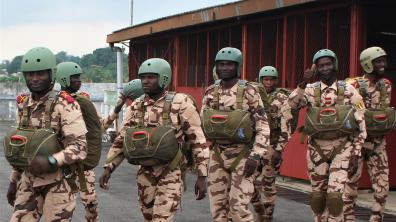 Formation au profit des militaires tchadiens et gabonais en vue de l’obtention du brevet de parachut
