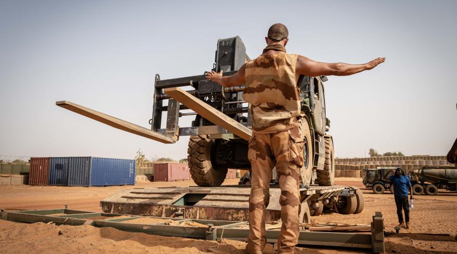 La force Barkhane a cédé la base avancée de Gossi à l’armée malienne 1_1_BKN_REARTICULATION%20%281%29